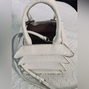 PRE LOVED JUST FAB BRAND WHITE CHINESE CROSSBODY